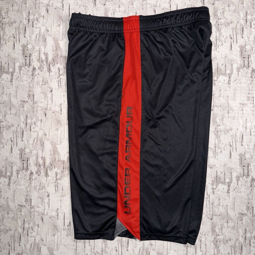 Boys Youth Under Armour Shorts Size XL Black & Red Loose Fit